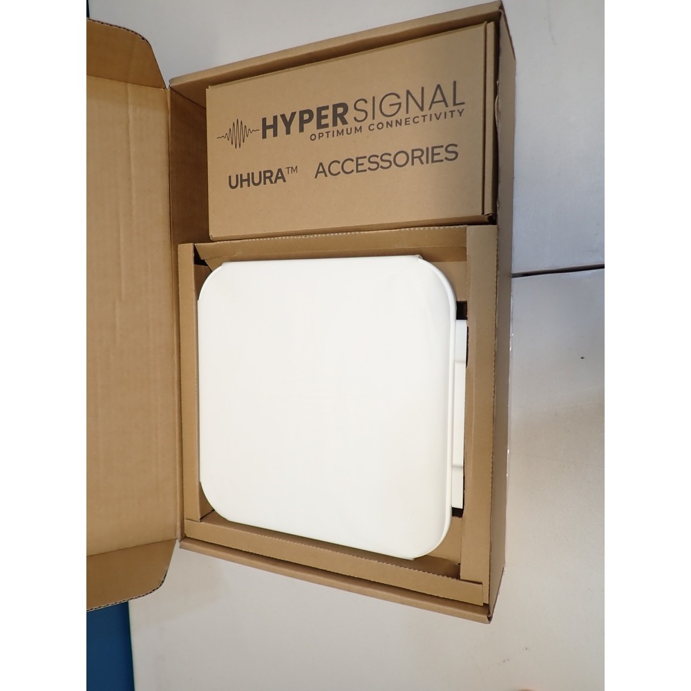 HyperSignal Uhura 4-Port 5G FWA Omnidirectional Antenna System FOW4H01-3MW1000AP